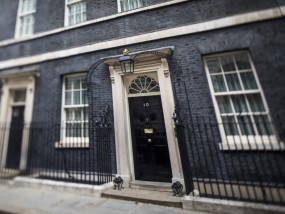 “若内塔尼亚胡入境英国是否会被捕”？英首相发言人回应